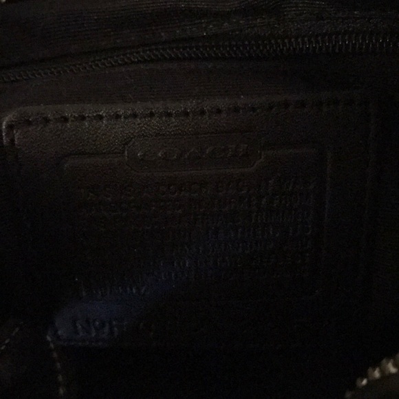 Black coach purse - Picture 2 of 5